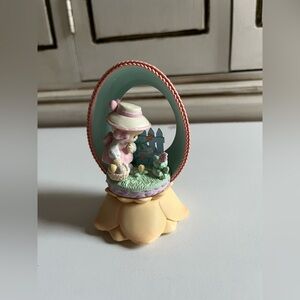 Vintage 1989 Enesco Precious Moments Happy Easter Parade Action Musical Figure